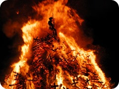 oman accused of witchcraft; http://www.plusthings.com;